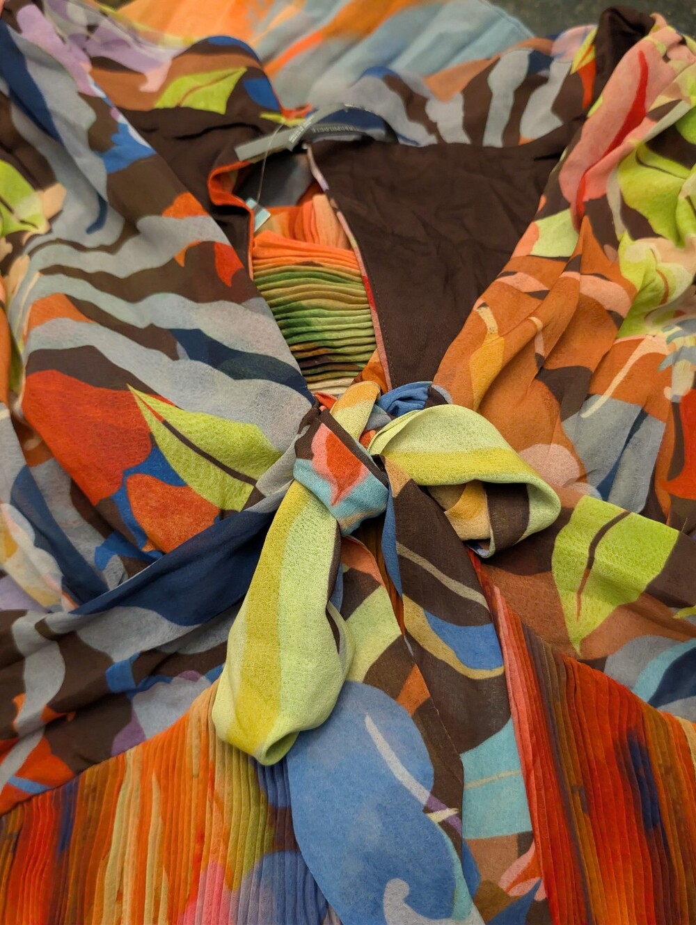NEW Anthropologie Open Back Mixed Print Pleated Plunge V Neck Maxi Chiffon Dress - Picture 16 of 16